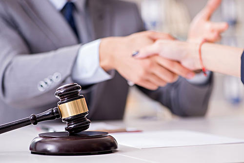 女性長(zhǎng)期遭受家暴上訴后法律會(huì)如何判刑